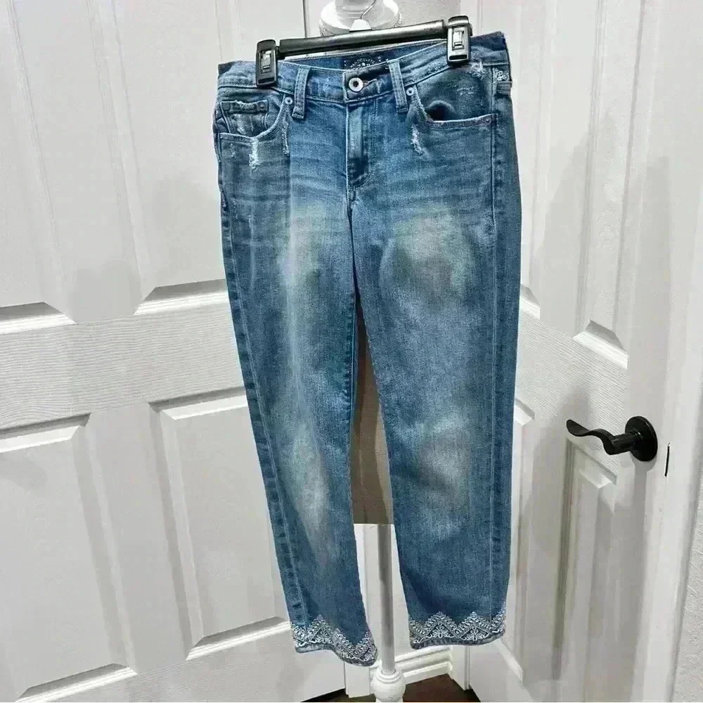 Lucky Brand 1990 Orta Premium Lace embroidered Sweet Crop Jeans